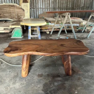 Handcrafted Live-Edge Solid Wood Coffee Table – Your Unique Statement Piece2