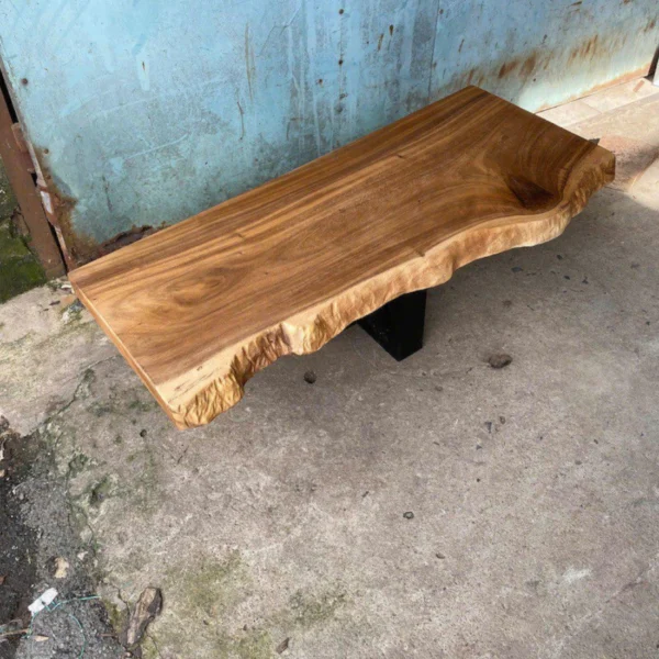 Rustic Elegance – Live Edge Wood Table for Living Room & Lounge Spaces